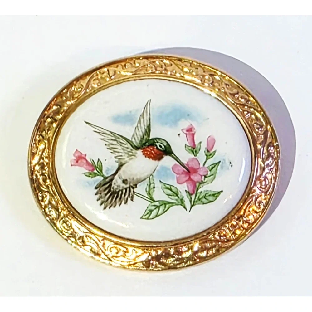 Vintage Avon Gold Tone Hummingbird Summer Song Brooch Pin